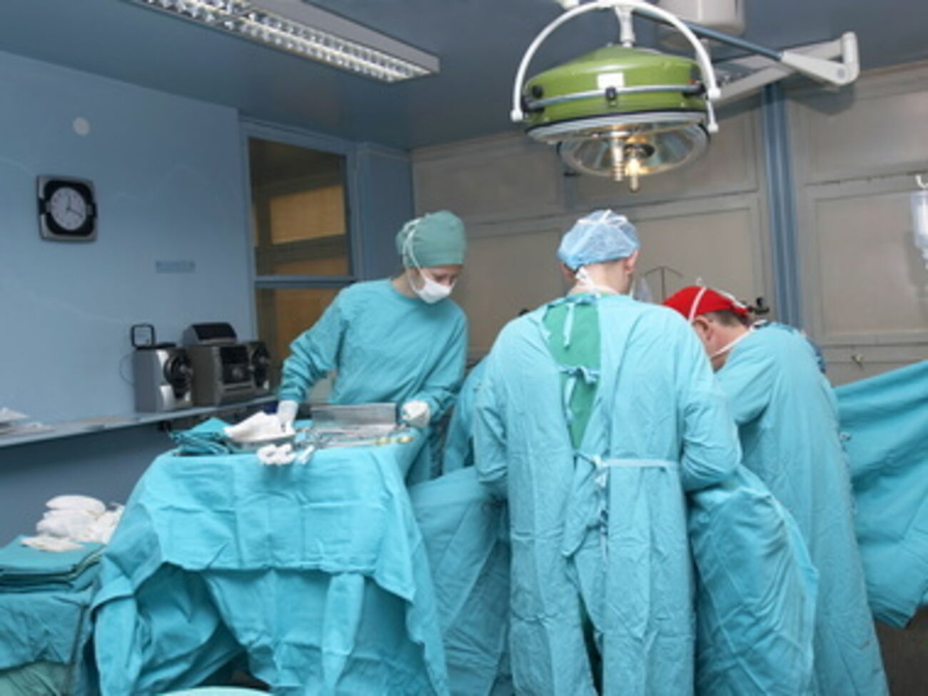 "Благодаря совместной работе украинских и французских врачей десятки наших сотрудников, тяжело раненых в боях с террористами, стали на ноги", &mdash;&nbsp;заявил советник главы СБУ Маркиян Лубковский