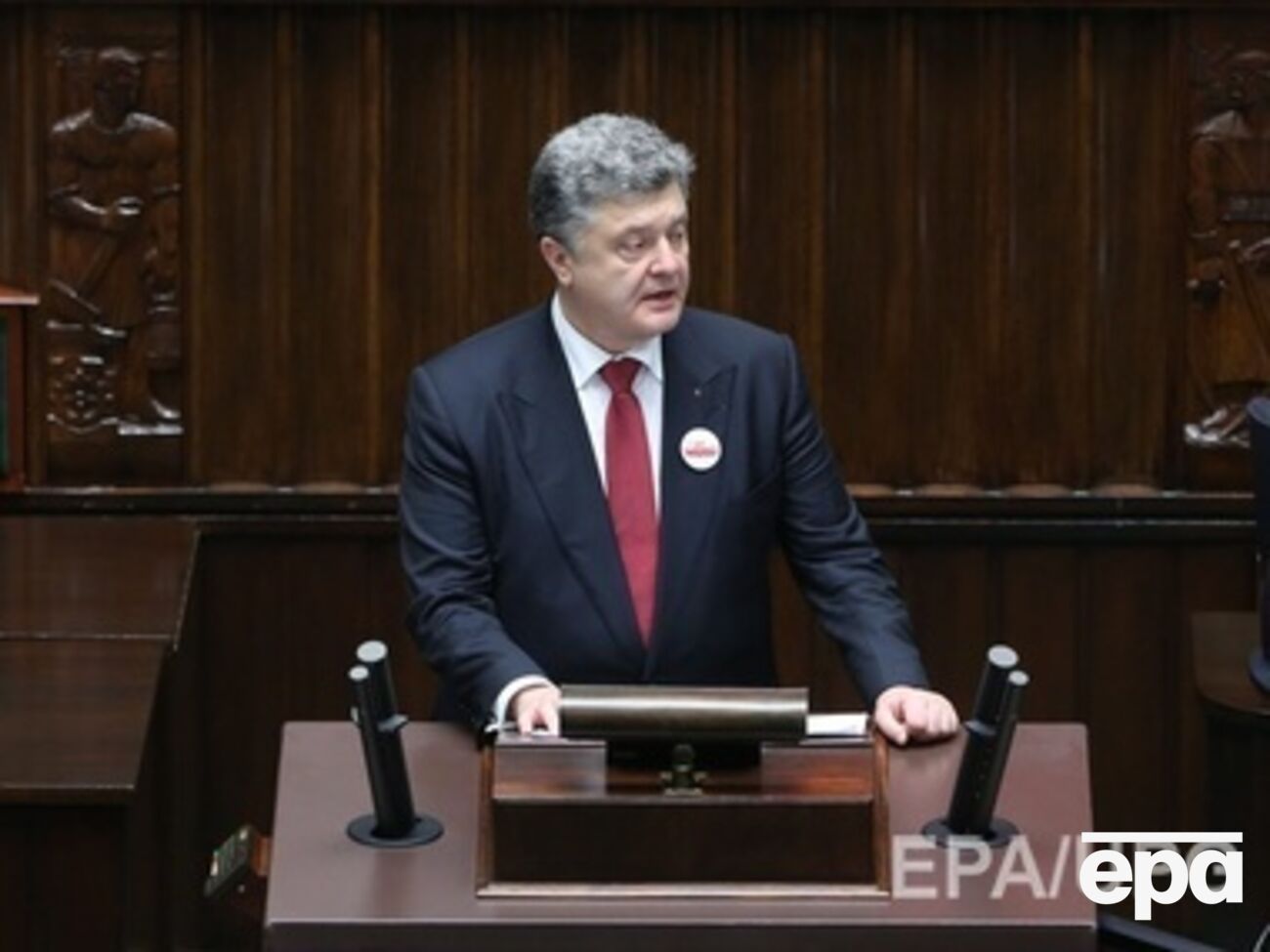 Порошенко пообещал улучшение экономической ситуации после того, как установится мир