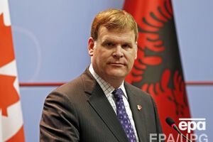 Бэрд объявил о новых санкциях против России