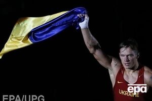 Усик не собирается покидать Крым