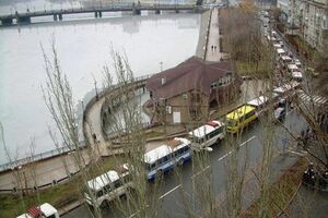 На площадь Ленина свезли людей из других городов Донецкой области