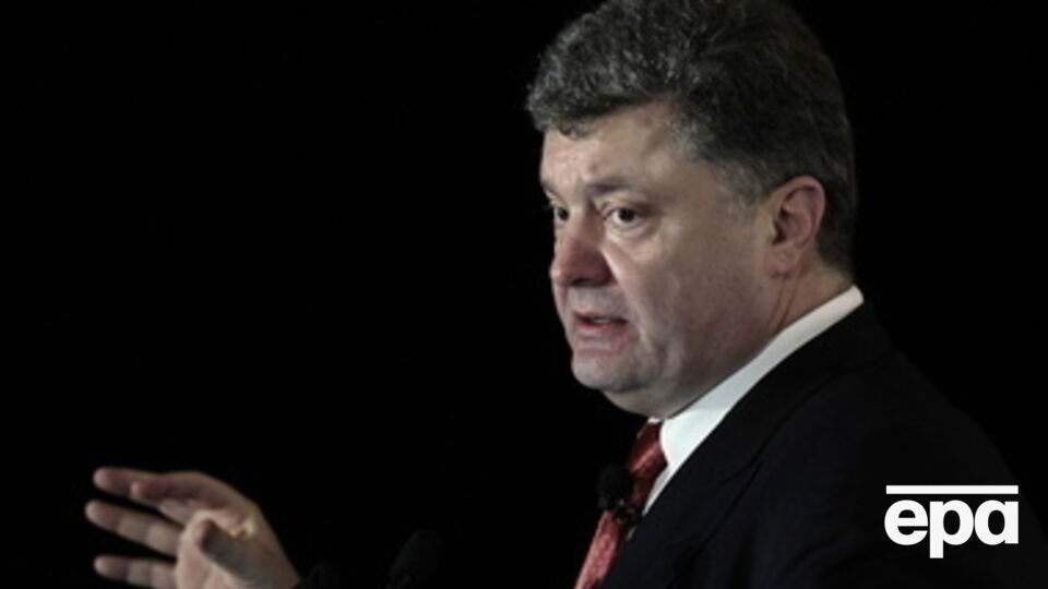 Порошенко потребовал увеличить зарплату бойцам на передовой