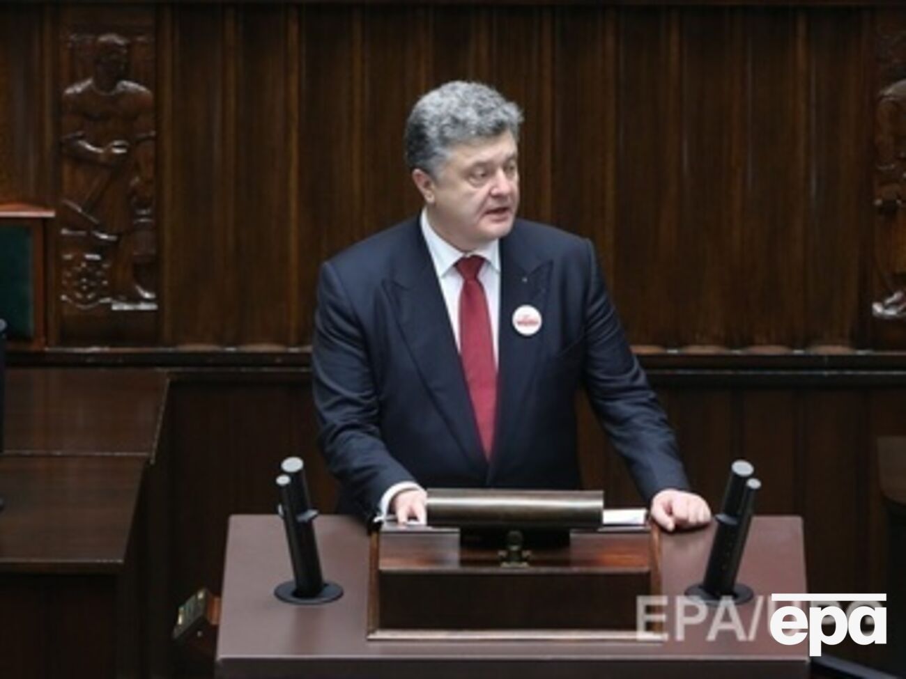 Порошенко предложил установить суровую ответственность военных комиссаров за качество призванных во время мобилизации военнообязанных
