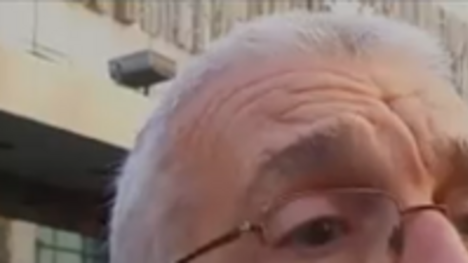 По словам активистов, правительство навязывает им закон, который ограничивает свободу и увеличивает штрафы и наказания за протесты и выход на улицу