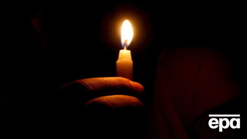 В правительстве обещают отключать свет регулярно, но по графику