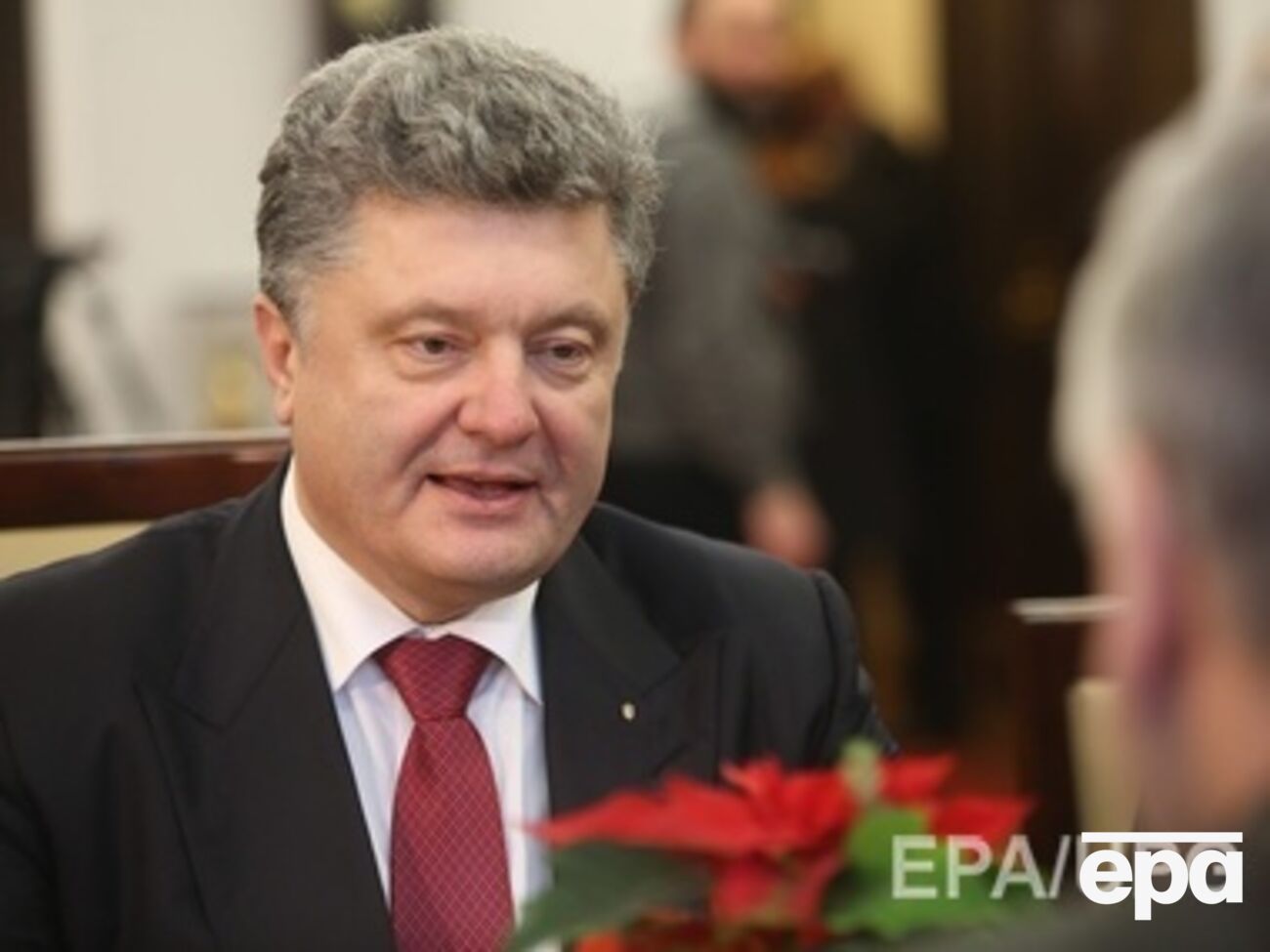 Порошенко призвал правительство и парламент безотлагательно назначить своих представителей в комиссию национального антикоррупционного бюро