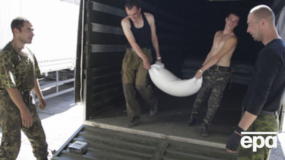 Жители Донбасса получили гуманитарную помощь