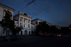 Жители Севастополя будут сидеть без света по восемь часов на день