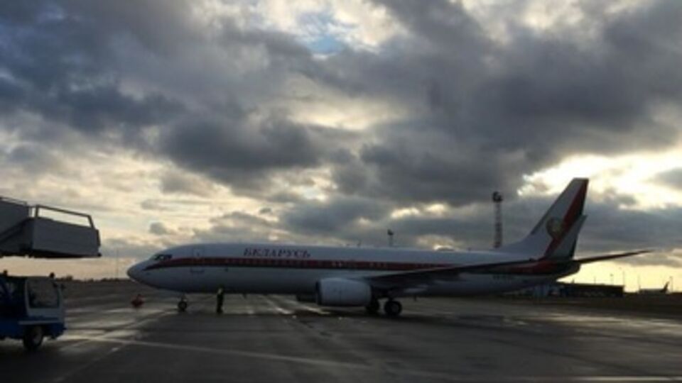 Лукашенко прилетел для встречи с Порошенко