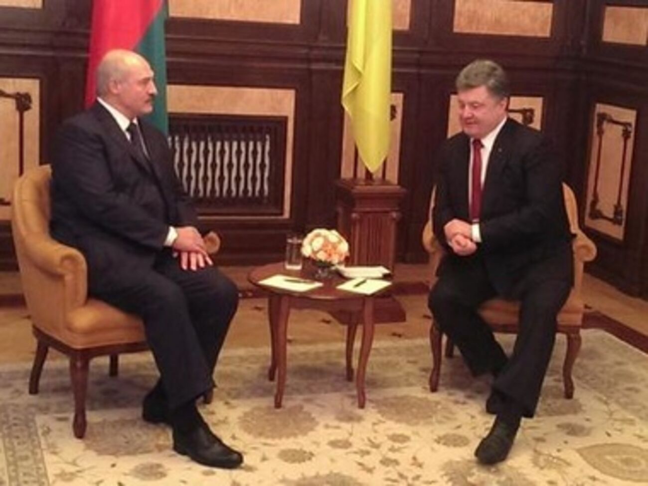 Порошенко и Лукашенко начали переговоры