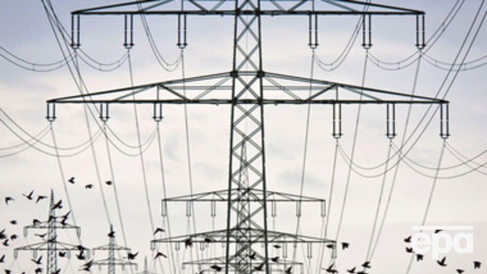 Ограничение поставок электроэнергии в Крым связано с ремонтом