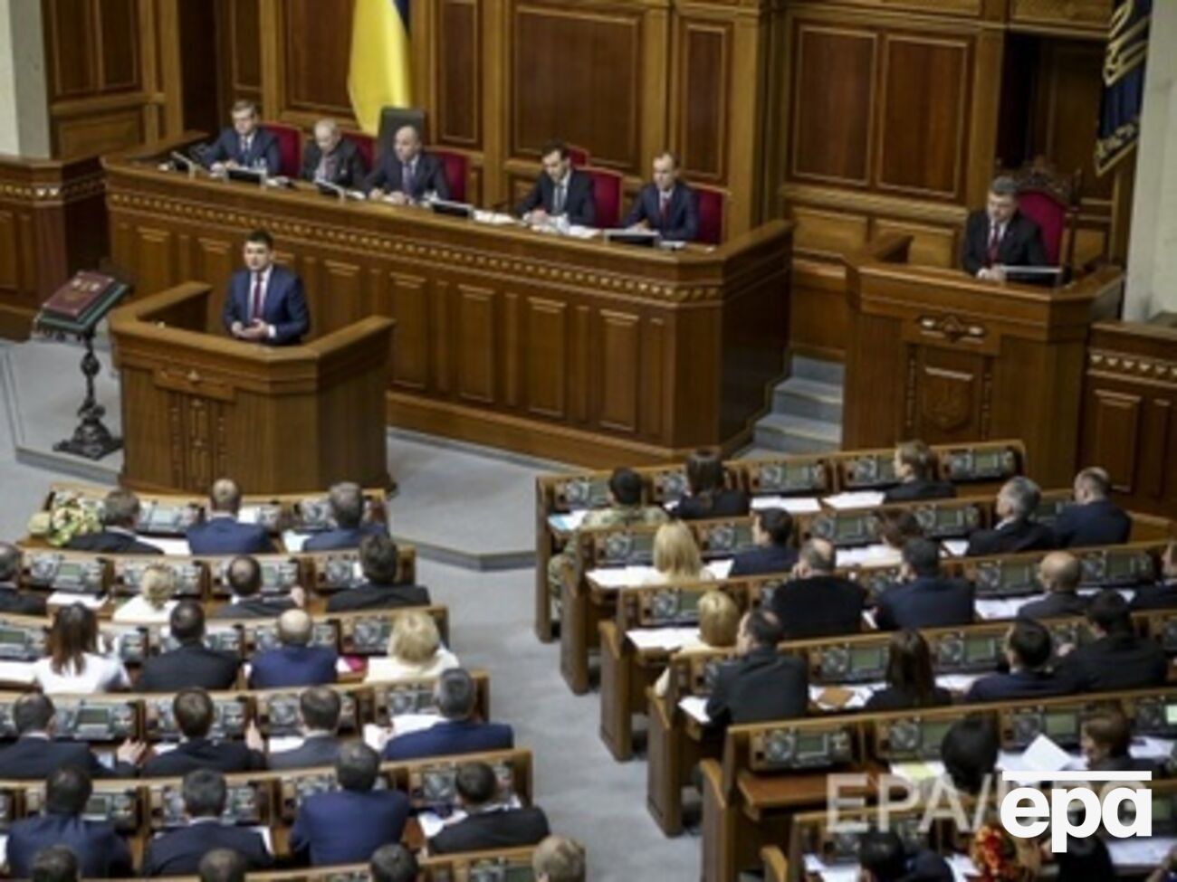 Завтра ВР может отменить внеблоковый статус Украины