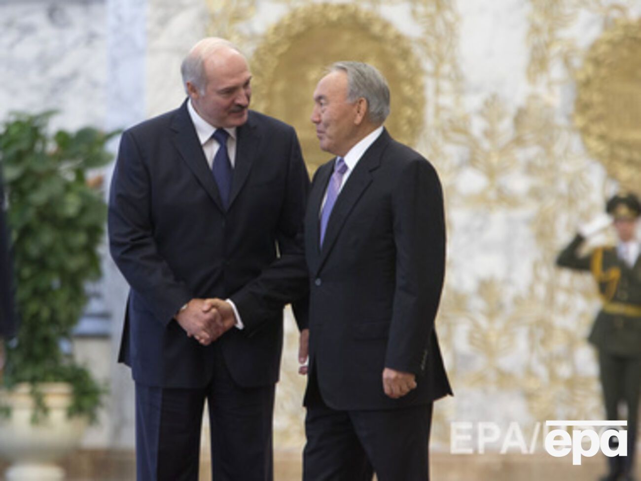 Лукашенко и Назарбаев хотят принять участие в разрешении кризиса в Украине