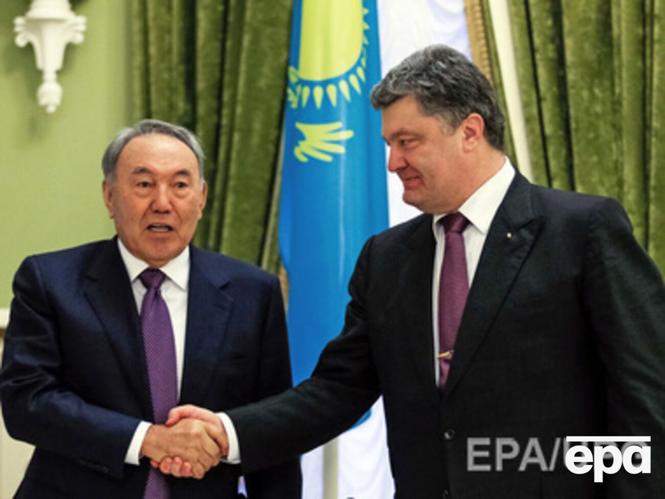 Порошенко и Назарбаев провели переговоры