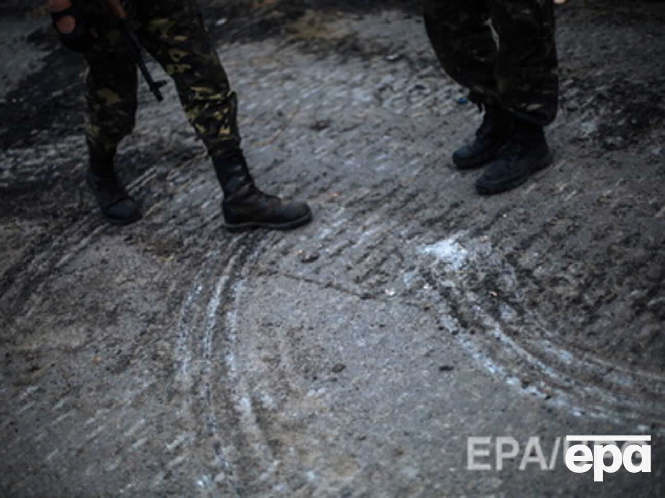 Дмитрий Тымчук сообщил, что украинские военные в Песках открыли ответный огонь по боевикам