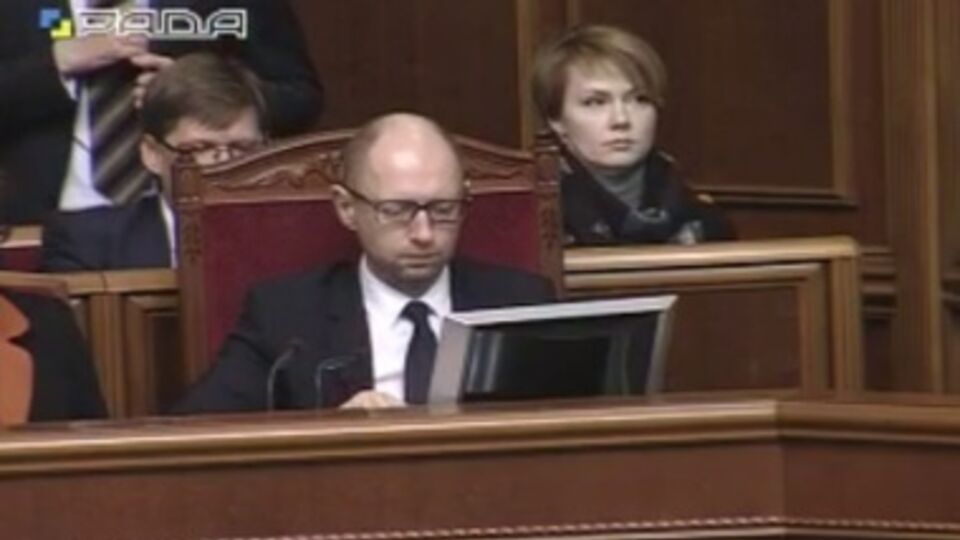 Арсений Яценюк призвал депутатов рассмотреть правительственные законопроекты