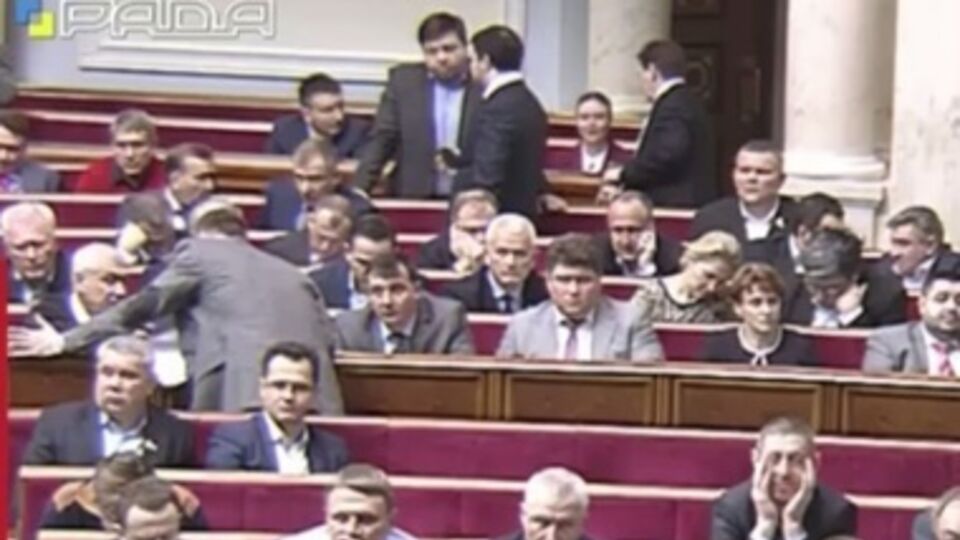 Рада начнет голосовать за "бюджетный пакет" 25 декабря