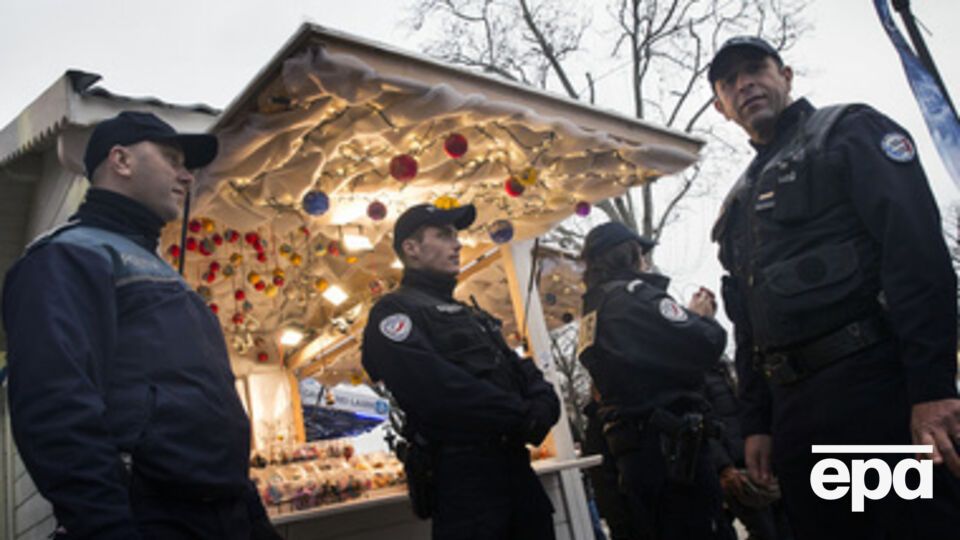 В ответ на три атаки за три дня Франция усилит меры безопасности в публичных местах