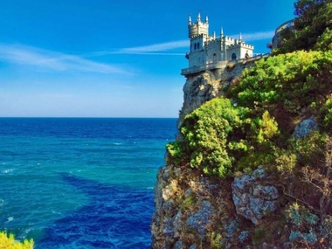 Две трети туристов в 2014 году прибыли на полуостров через паромную переправу, и большинство из них не готово "совершить вторично такой подвиг", заявила Юрченко