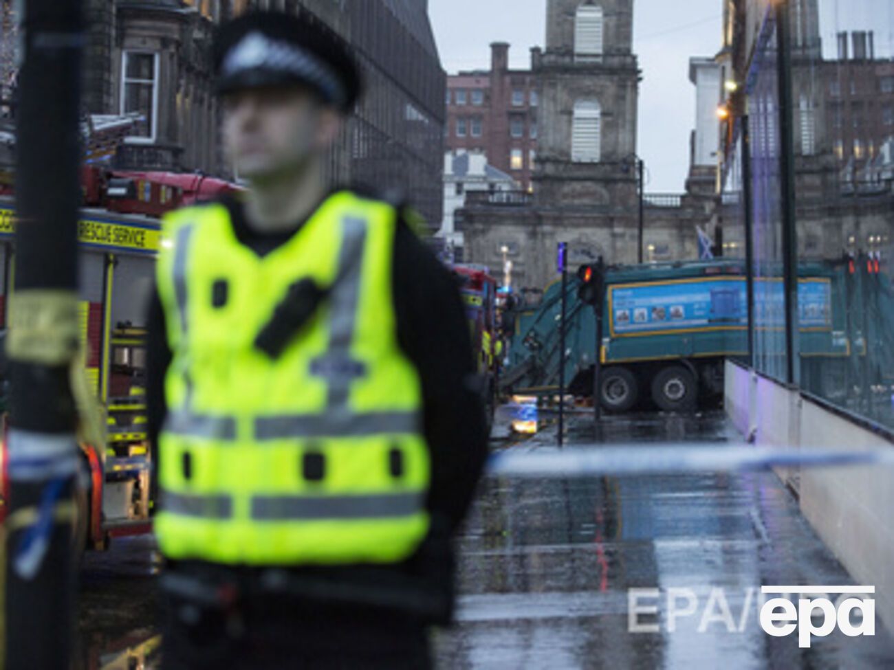 В Лондоне полиция разместила дополнительные вооруженные патрули