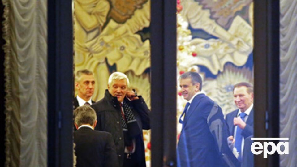 Участники переговоров по завершению не дали комментариев прессе