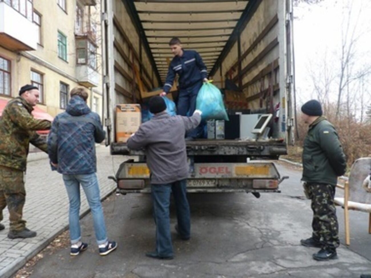 Гуманитарную помощь будет распространять общественная организация