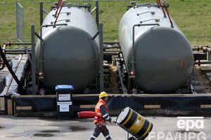 Нефть продолжает дешеветь