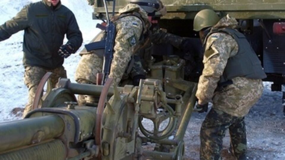 Обстрелы в зоне АТО не прекратились