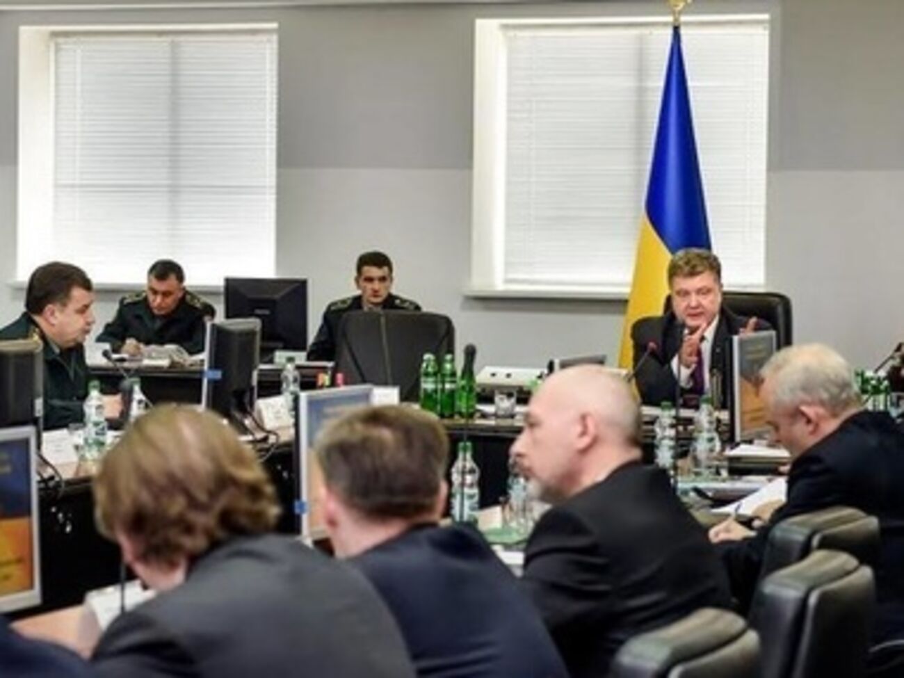 Порошенко призвал украинские регионы теснее сотрудничать с правоохранителями