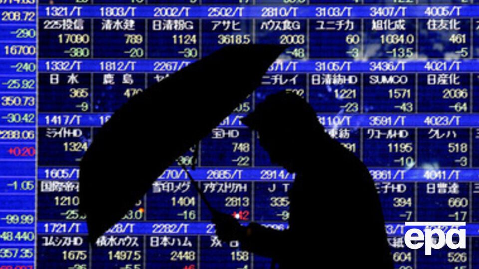 Из-за падения цен на нефть РФ может сократить добычу нефтепродуктов на 5-10%