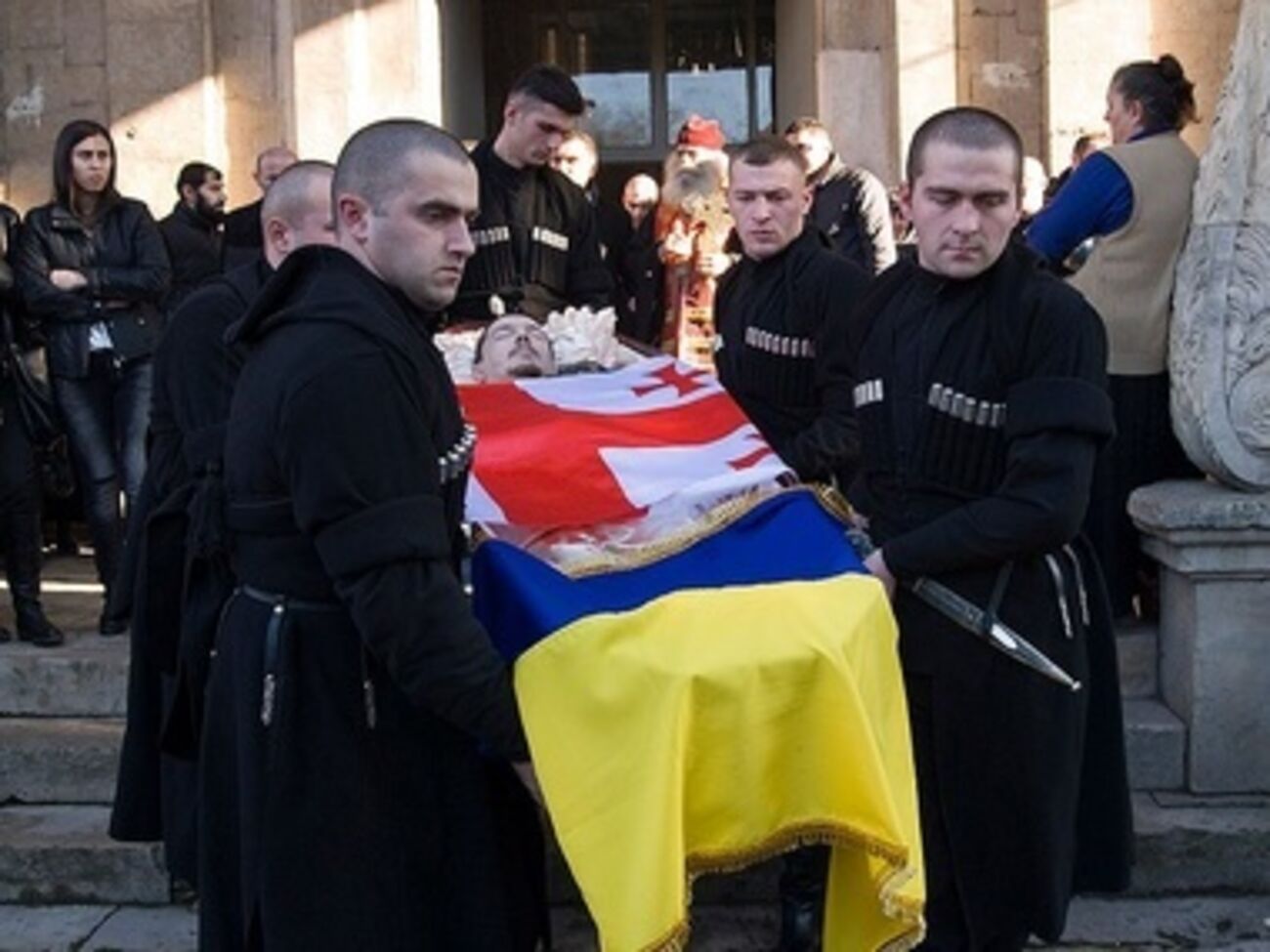 Александра Григолашвили похоронили в Кутаиси на родовом кладбище