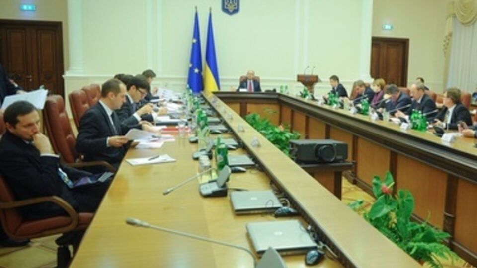 Кабмин составил график дежурств на 1–4 и 7–11 января 2015 года