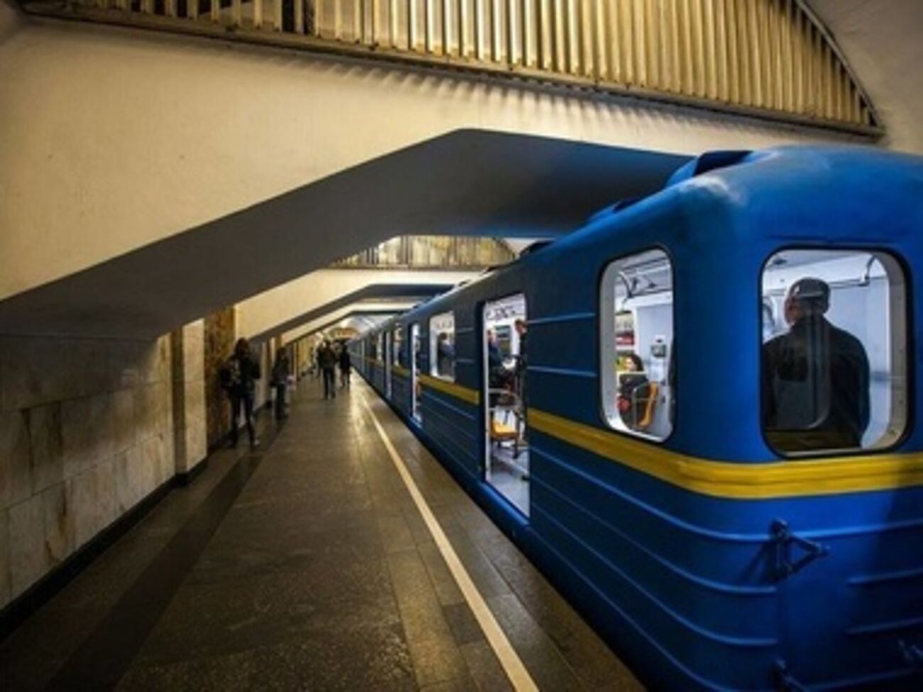 Метро будет работать почти до утра