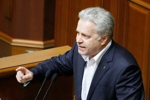 Свободовец Мирный: Даже Янык в прошлом году закладывал деньги на лечение детей с ДЦП, а сейчас говорят, чтоб искали на местах