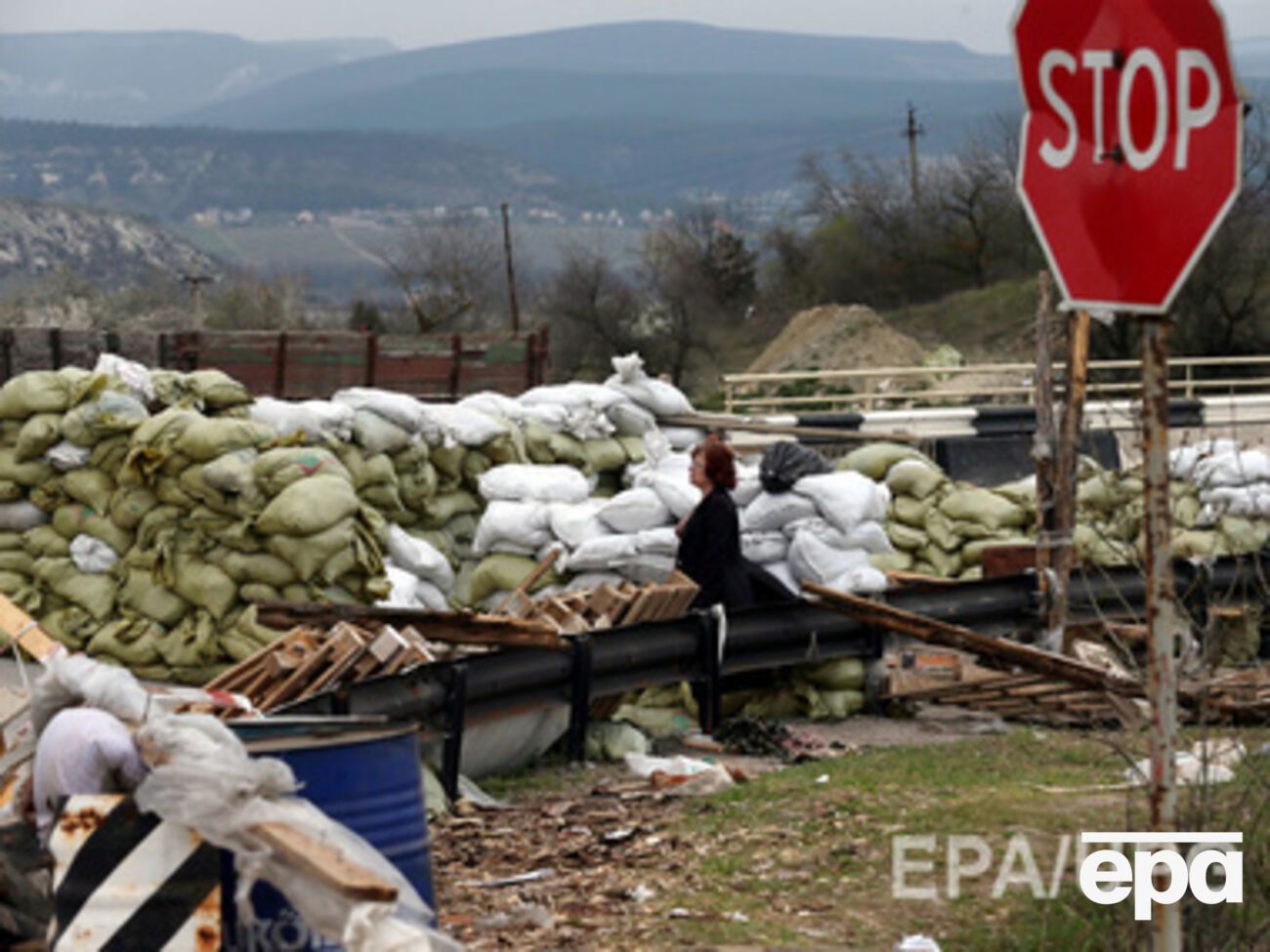 Крым оказался в осадном положении