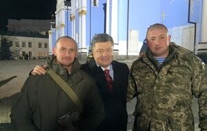 Во время записи Порошенко "киборги" и волонтеры мерзли и шутили
