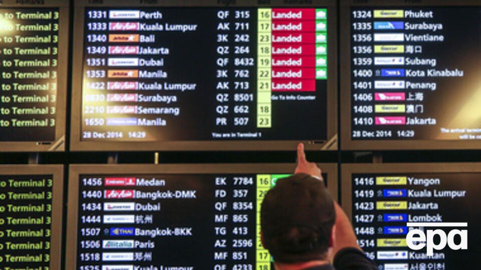 Малайзийский самолет не подавал сигналов бедствия