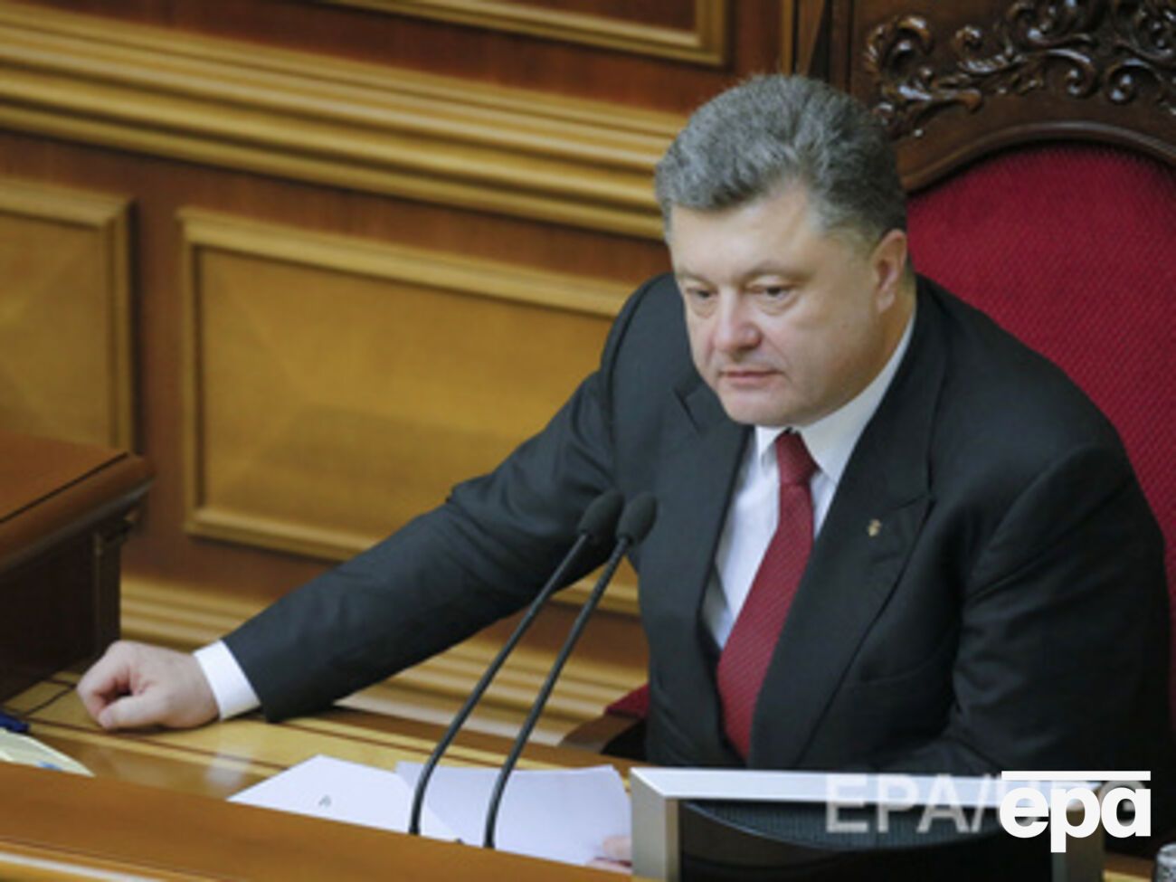 Порошенко убеждает депутатов голосовать за Госбюджет