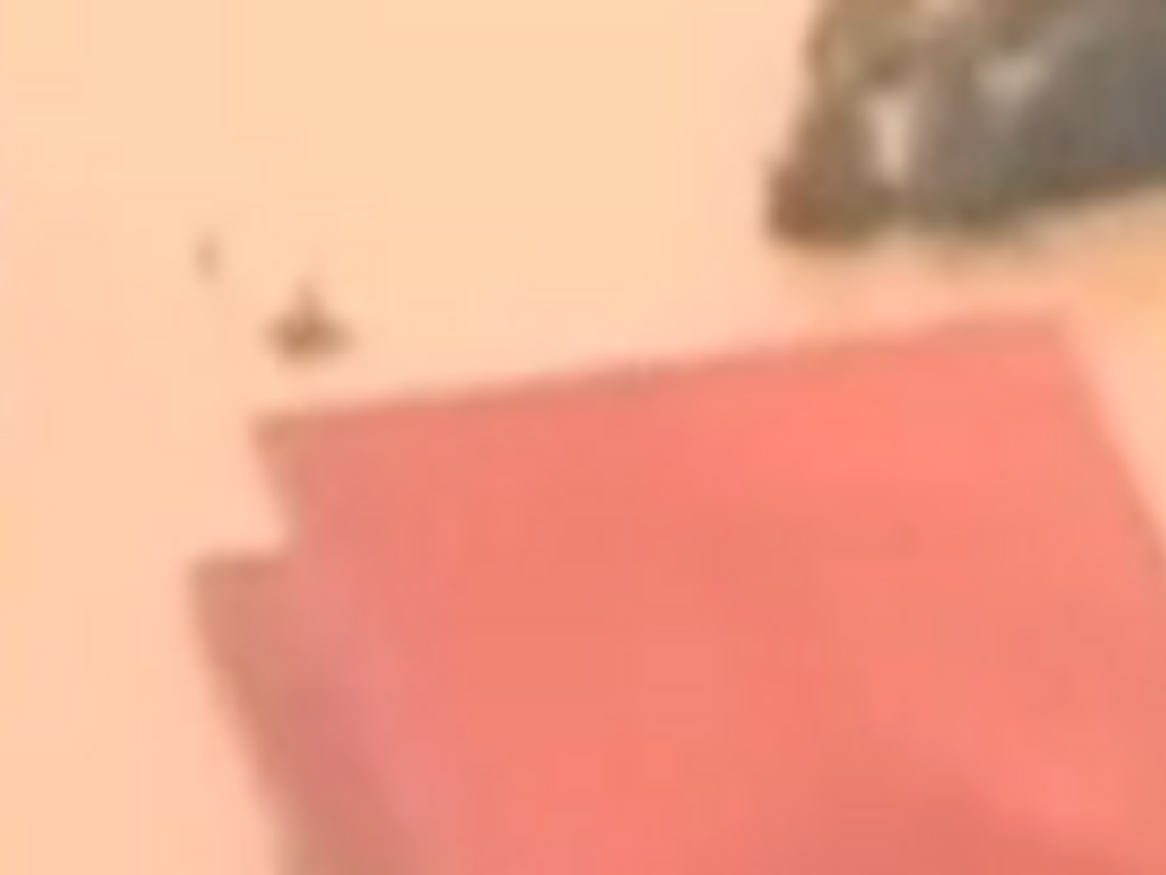 Спасатели пытаются добраться в районы, отрезанные из-за разлившихся рек и разрушенных обвалами дорог