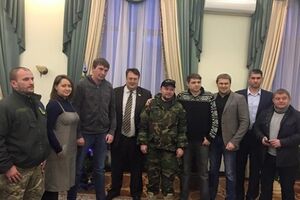 Бойцы "Айдара" и люди, с которыми они помирились