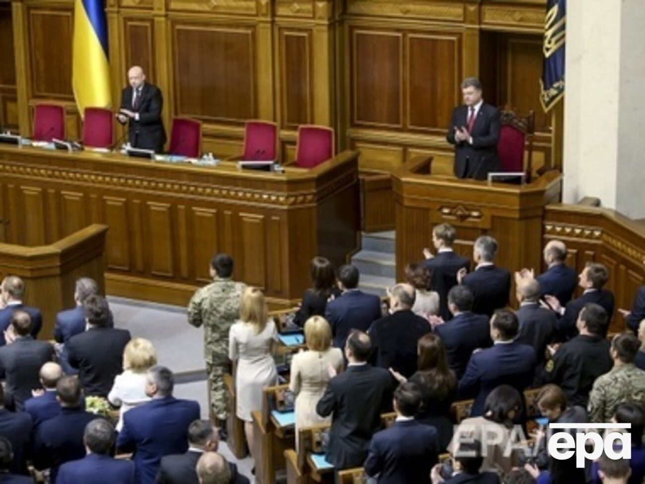 Рада может отменить депутатскую неприкосновенность