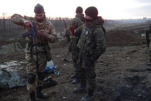 Полк "Азов" отбил атаку террористов