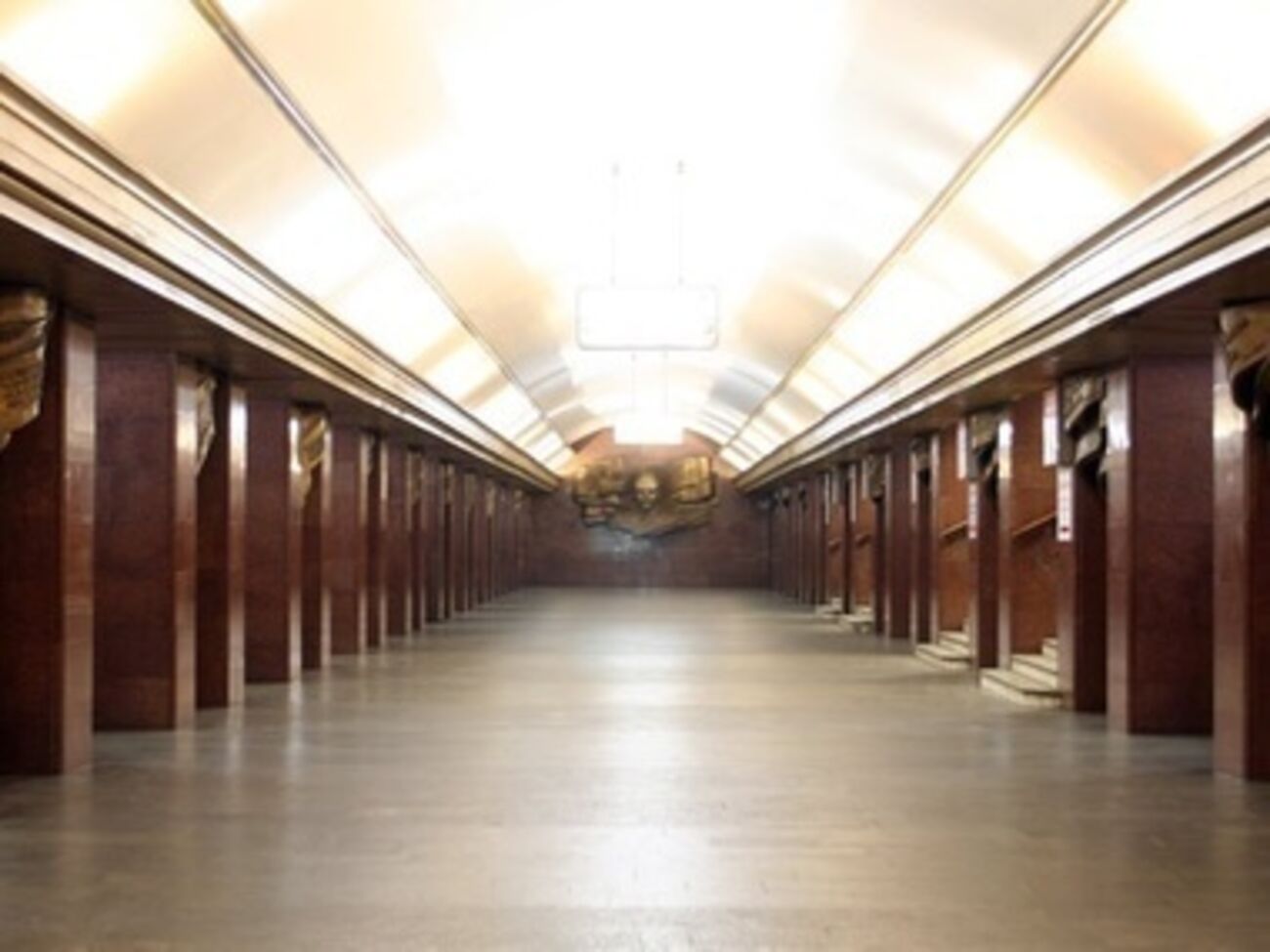 Кассир метро украл деньги