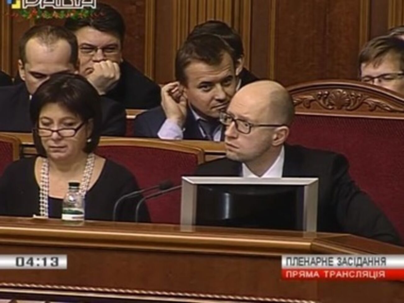 Яценюк представил проект Госбюджета перед голосованием