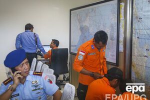 Глава Национального поисково-спасательного агентства Индонезии попросил помощи у стран, имеющих специальные подводные аппараты для сканирования морского дна