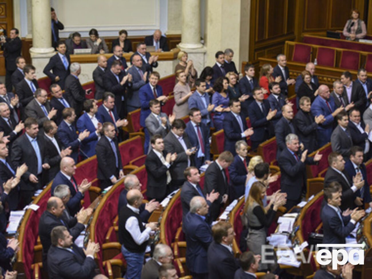 Рада ушла на новогодний перерыв