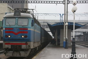 "Укрзалізниця": Все графиковые поезда будут курсировать полными схемами и чаще