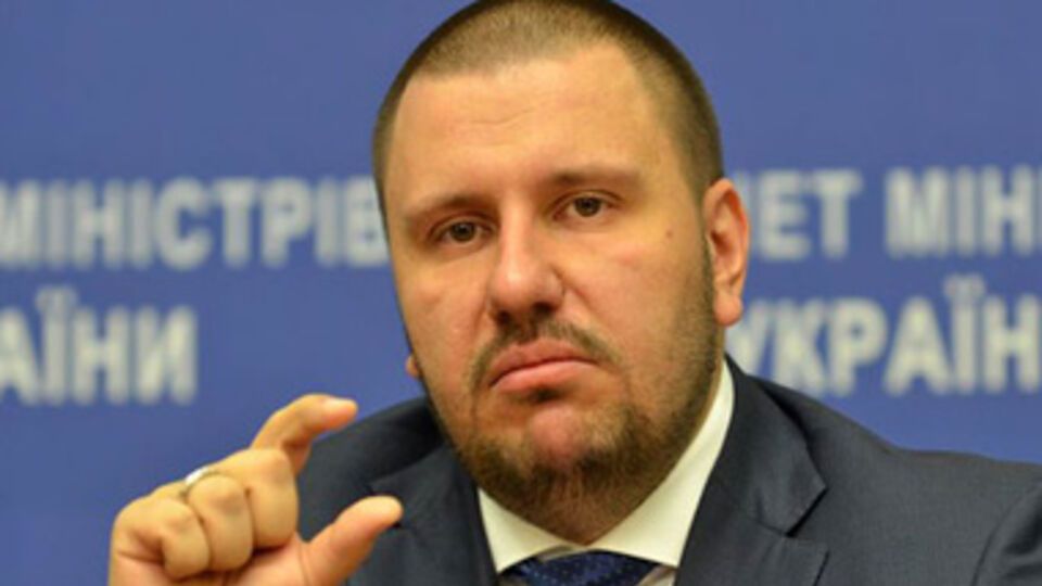 По информации ГПУ, Клименко завладел государственными средствами на сумму 616 млн грн