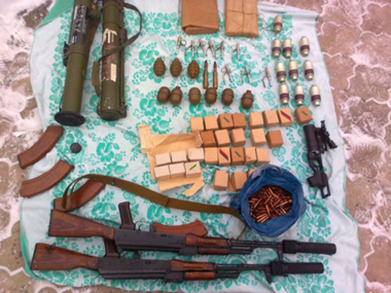 Житель Артемовска хранил в своем доме оружие