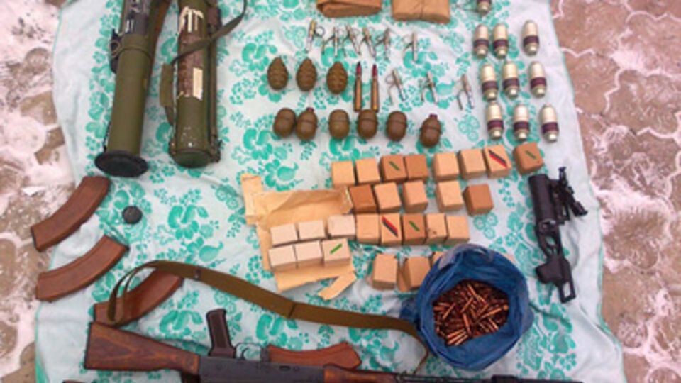 Житель Артемовска хранил в своем доме оружие